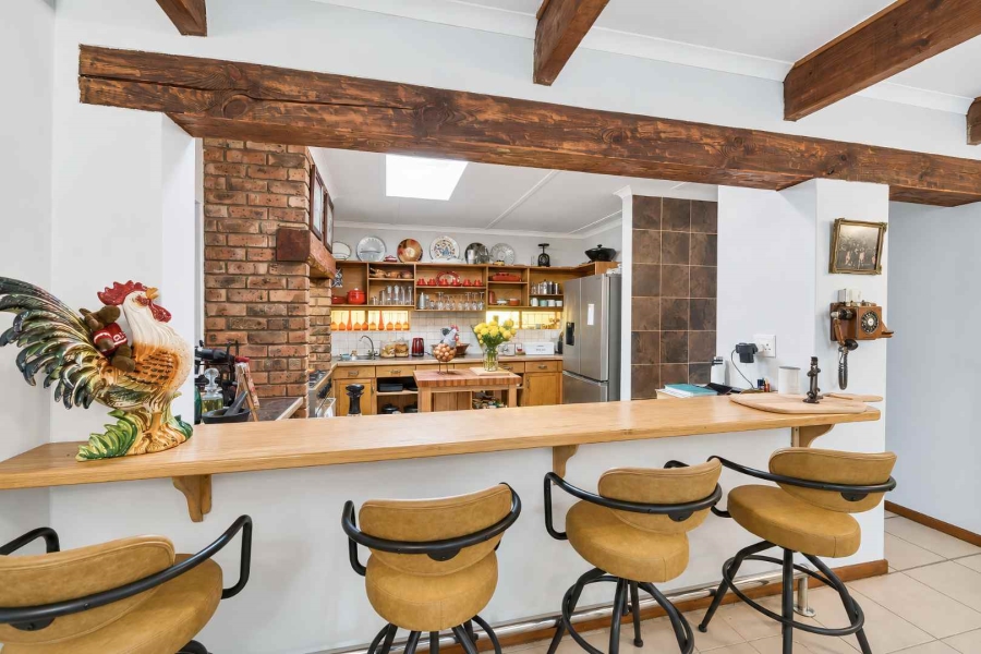 5 Bedroom Property for Sale in Fisherhaven Western Cape